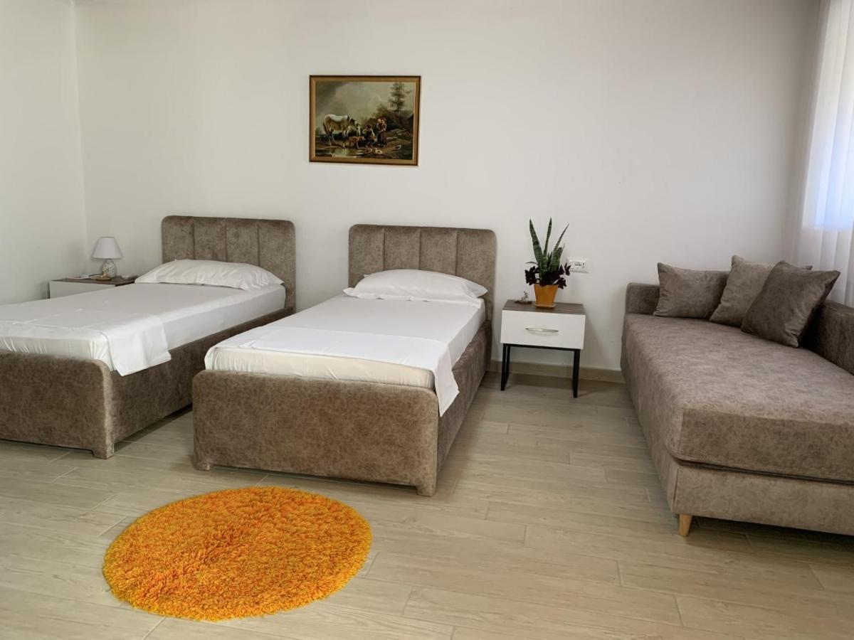 Olive House. Hotel Vlore Exterior photo